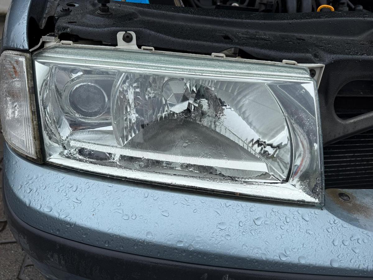 Skoda Octavia 1U original Scheinwerfer rechts mit Nebelscheinwerfer Facelift BJ03